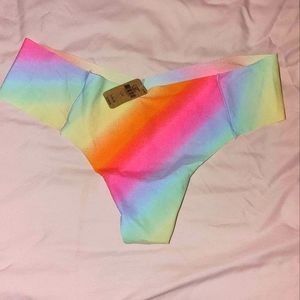 VS pink cheeky thong